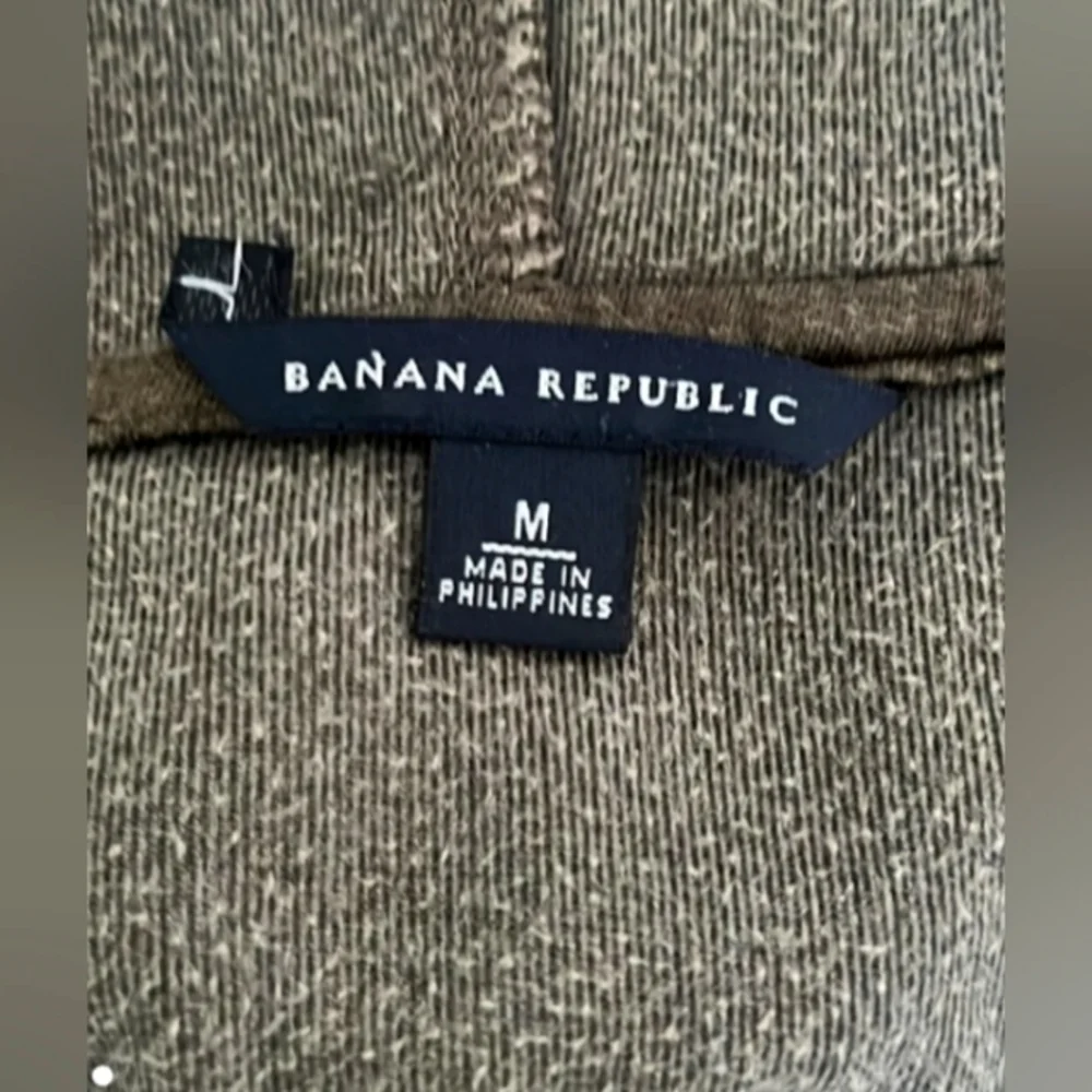 Banana Republic velour olive green hoodie with zipper pockets in size M - Picture 2 of 9